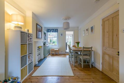 49 Agraria Road, Guildford, GU2 4LF