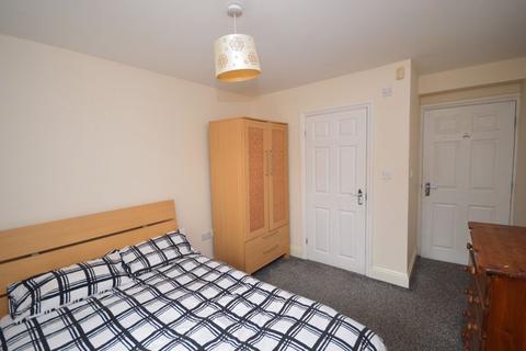 Flat 16, 26 Ivanhoe Road, Aigburth, Liverpool, L17 8BA