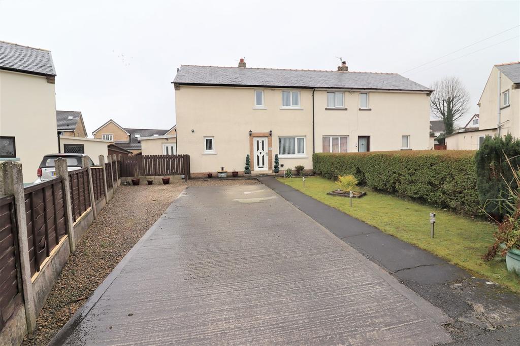 Blakeley Crescent, Barnoldswick, BB18 3 bed semidetached house £249,950