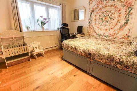 52 Amblecote Road, Tilehurst, Reading, RG30 4BP
