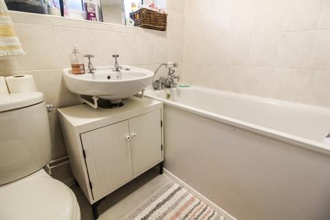 52 Amblecote Road, Tilehurst, Reading, RG30 4BP