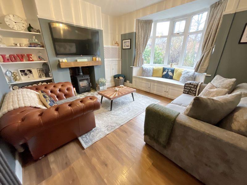 The Avenue, Hartshill, Stoke on Trent 3 bed semidetached house £275,000