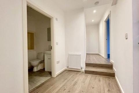 2 bedroom flat to rent, Alma Grove, SE1