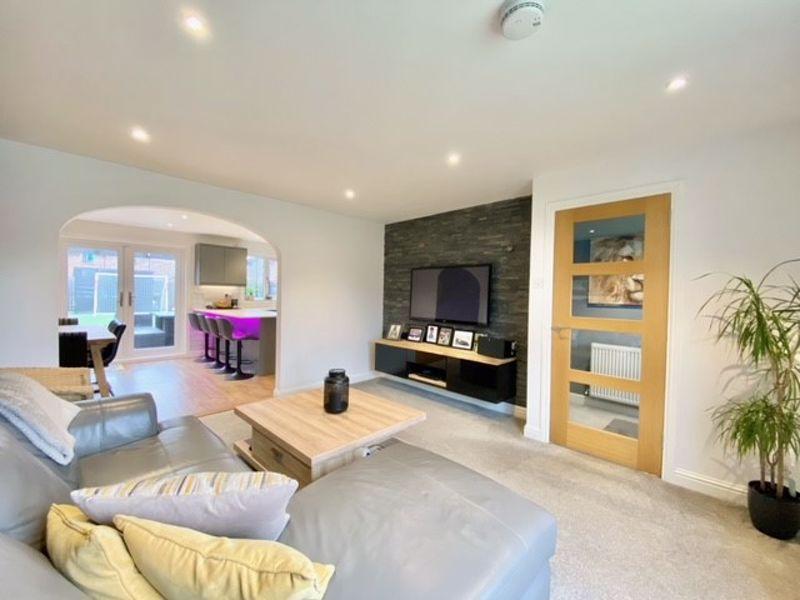 Shilliaw Drive, Prestwick 3 bed semidetached house £165,000