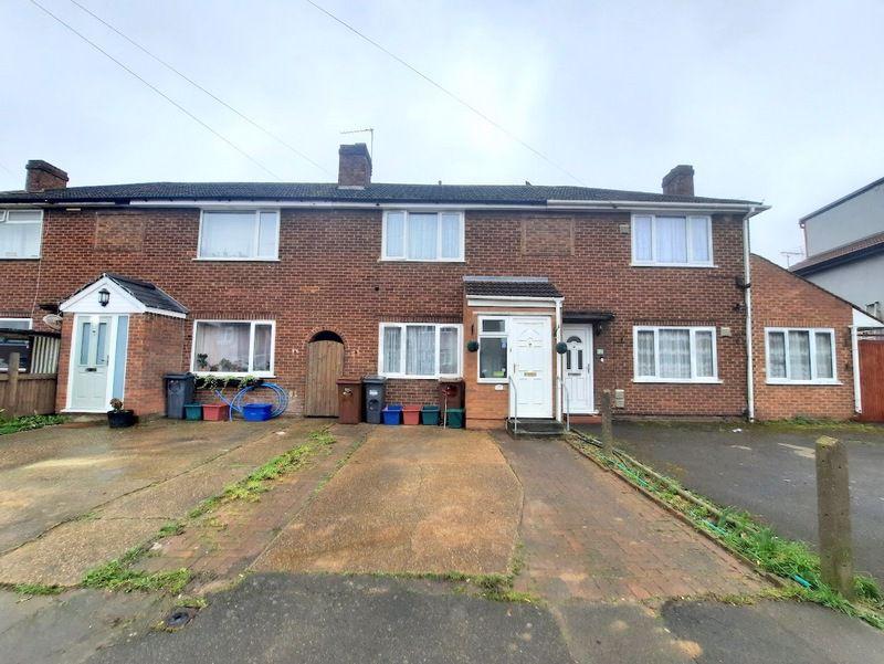 Northumberland Crescent, Feltham 2 bed terraced house £395,000