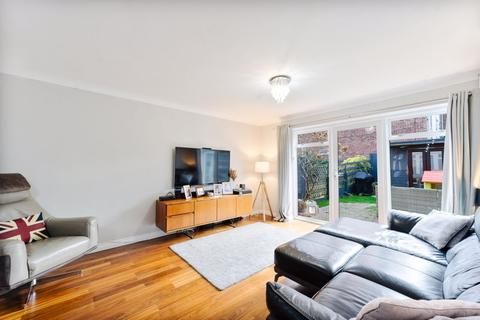 20b Stanley Road, Sutton, SM2 6TB