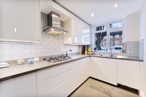20b Stanley Road, Sutton, SM2 6TB
