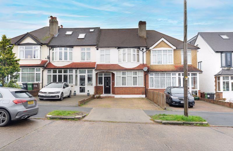 Ardrossan Gardens, Worcester Park 3 bed end of terrace house £550,000