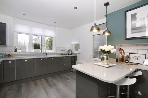 61 Park Avenue, Bromley, BR1 4EG