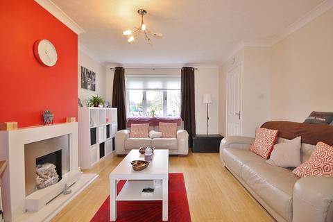 200 Blakes Avenue, Witney, OX28 3UD