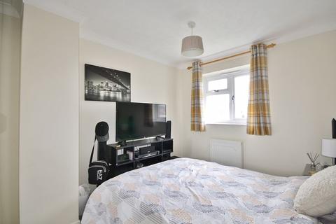 200 Blakes Avenue, Witney, OX28 3UD