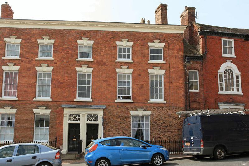 High Street, Broseley 1 bed apartment to rent £525 pcm (£121 pw)