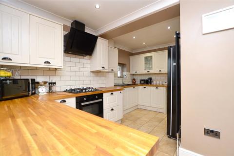 3 bedroom semi-detached house for sale, Hill Court Grove, Leeds