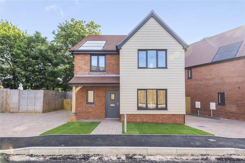 Edward Avenue, Eastleigh, SO50 4 bed detached house for