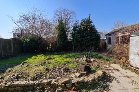 4 Glen Drive, Oakham, LE15 6SB