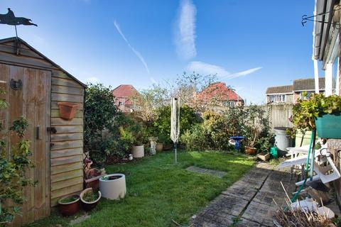 4 Coniston Road, Folkestone, CT19 5JF