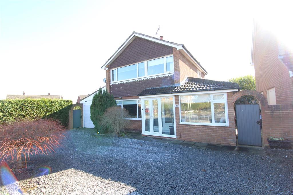 Barnes Road, Darlington 4 bed detached house £325,000