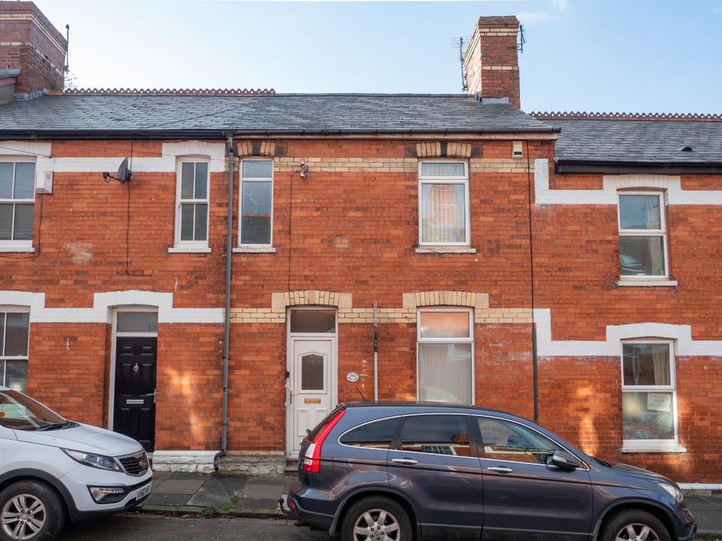 Machen Street, Penarth 2 bed terraced house £300,000