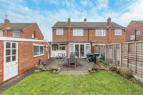 54 Copthall Way, New Haw, Addlestone, KT15 3TU