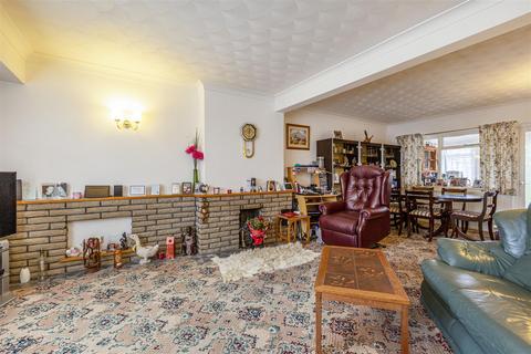 54 Copthall Way, New Haw, Addlestone, KT15 3TU