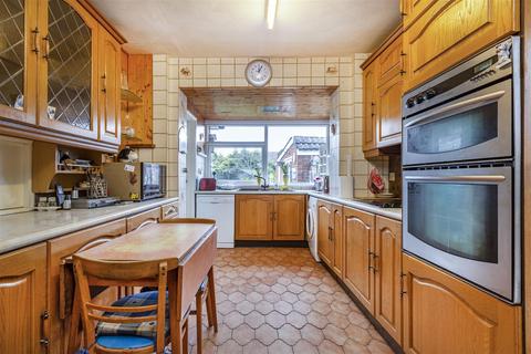 54 Copthall Way, New Haw, Addlestone, KT15 3TU