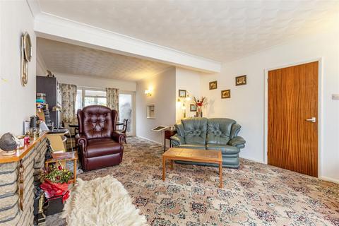 54 Copthall Way, New Haw, Addlestone, KT15 3TU