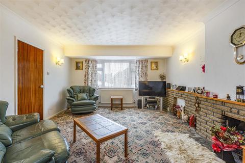 54 Copthall Way, New Haw, Addlestone, KT15 3TU