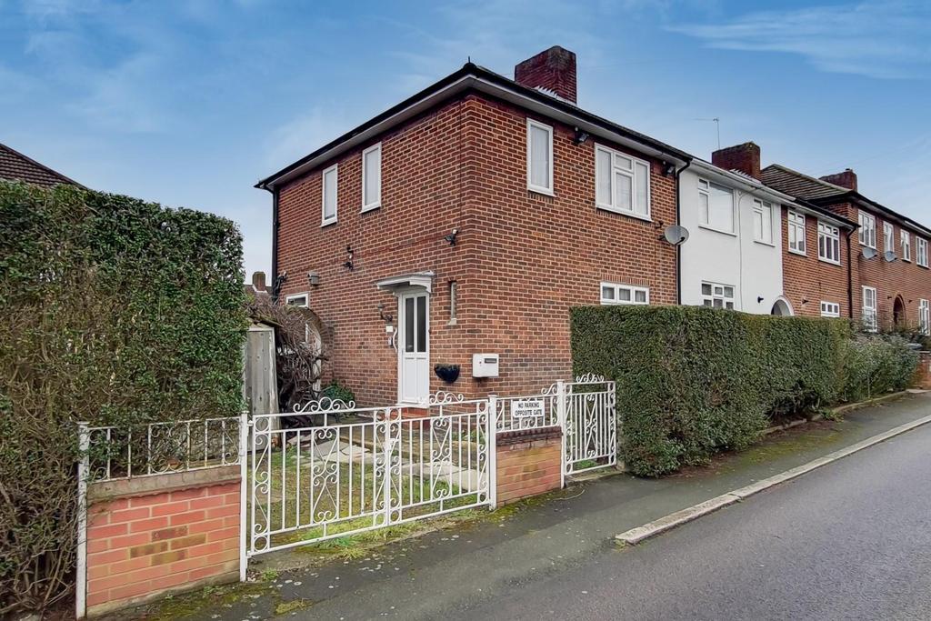 Rangefield Road Bromley 3 Bed End Of Terrace House £375 000