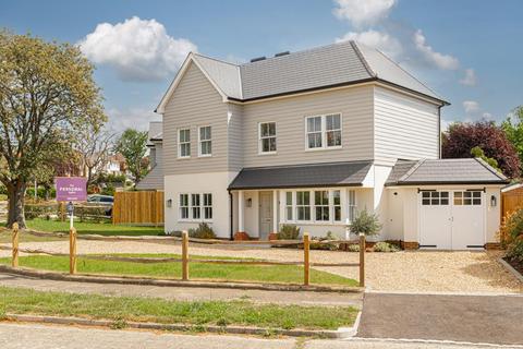 18 Aragon Avenue, Epsom, KT17 2QG