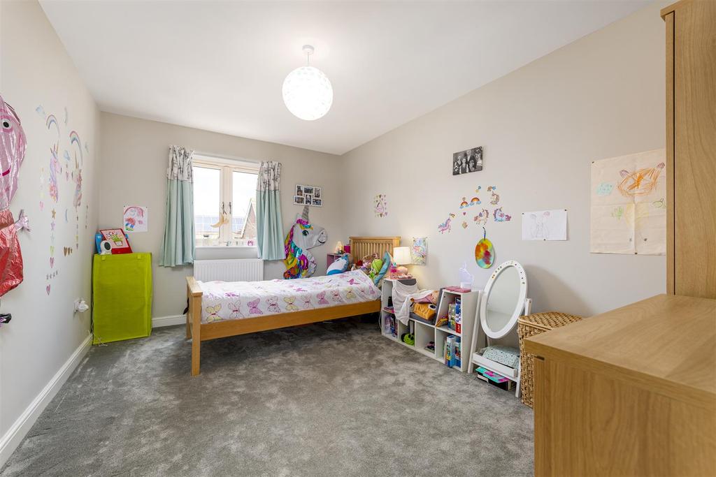 Bedroom 4.jpg