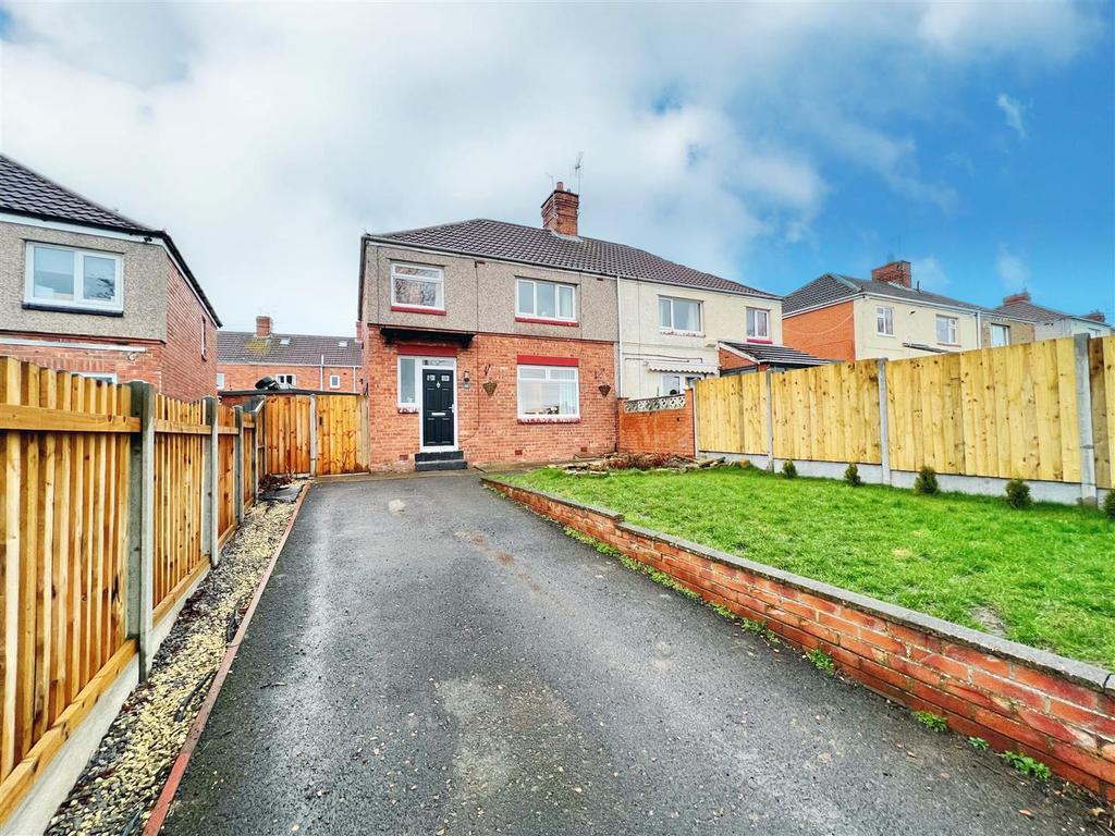 South View, Middleham, Ferryhill 3 bed semidetached house £