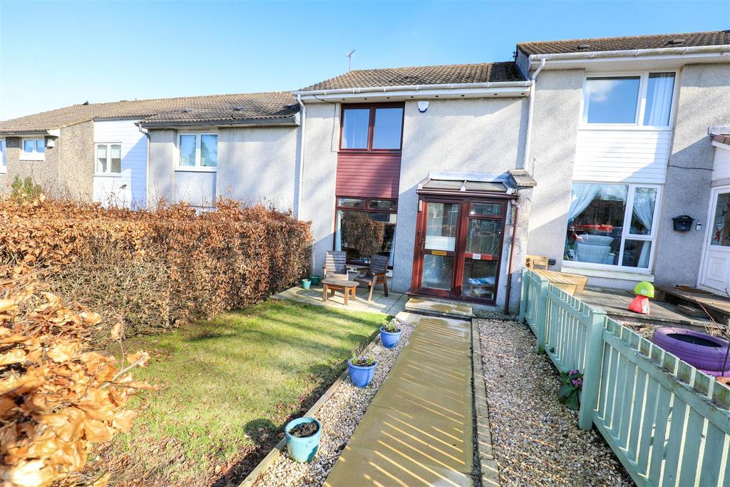 Muirfield Drive, Glenrothes 2 bed terraced house £97,000