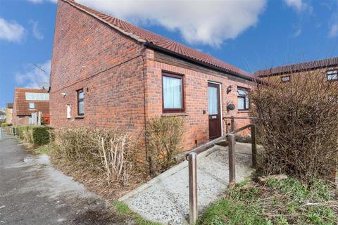13 Hull Grove, Harlow, CM19 5RP