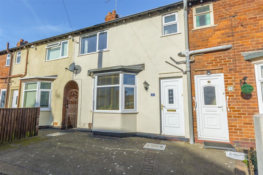 Shanklin Drive, Stapleford, Nottingham 3 bed terraced house £170,000