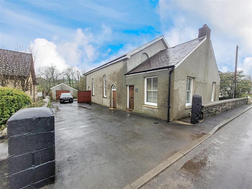 Capel Dewi, Carmarthen 3 bed detached house - £350,000