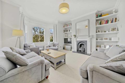 1b Amerland Road, London, SW18 1PX