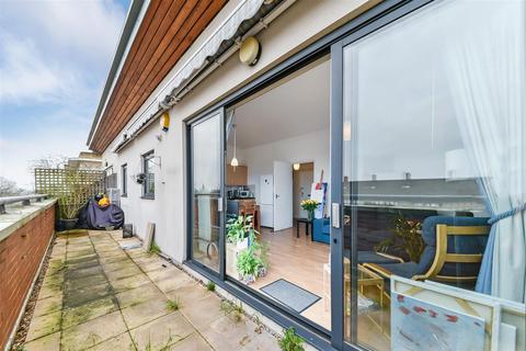 Flat 28, Travers House, 127 Dalmeny Avenue, London, N7 0JJ