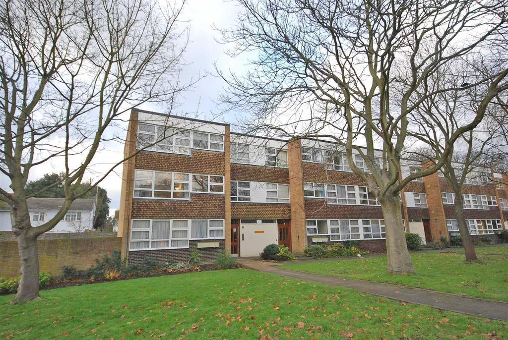 Bucklands Road, Teddington 2 bed apartment £315,000