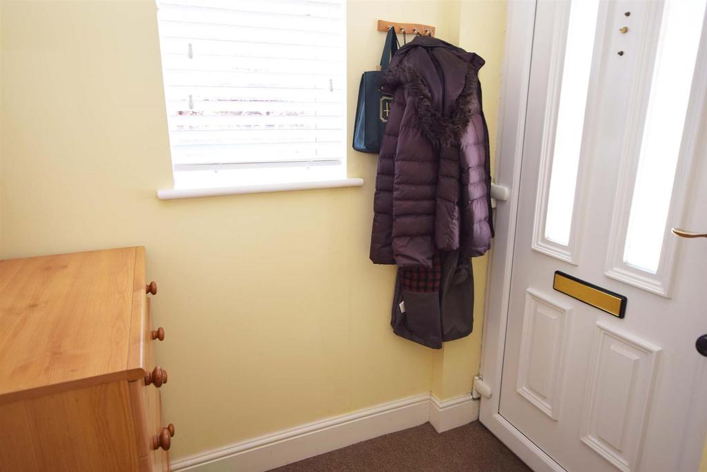 Guardian Court, Rainham, 1 bed flat £200,000