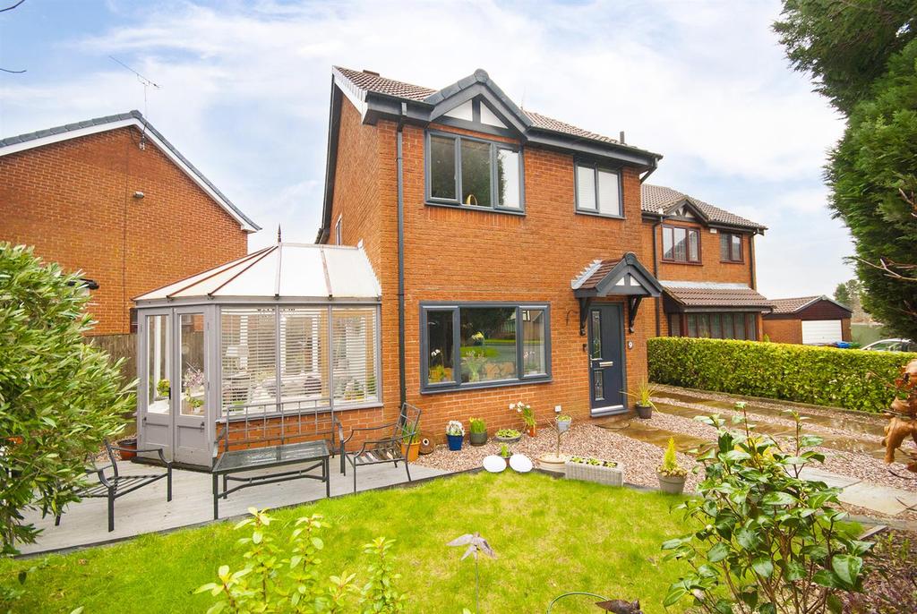 Astley Hall Drive, Ramsbottom, Bury 4 bed detached house £375,000