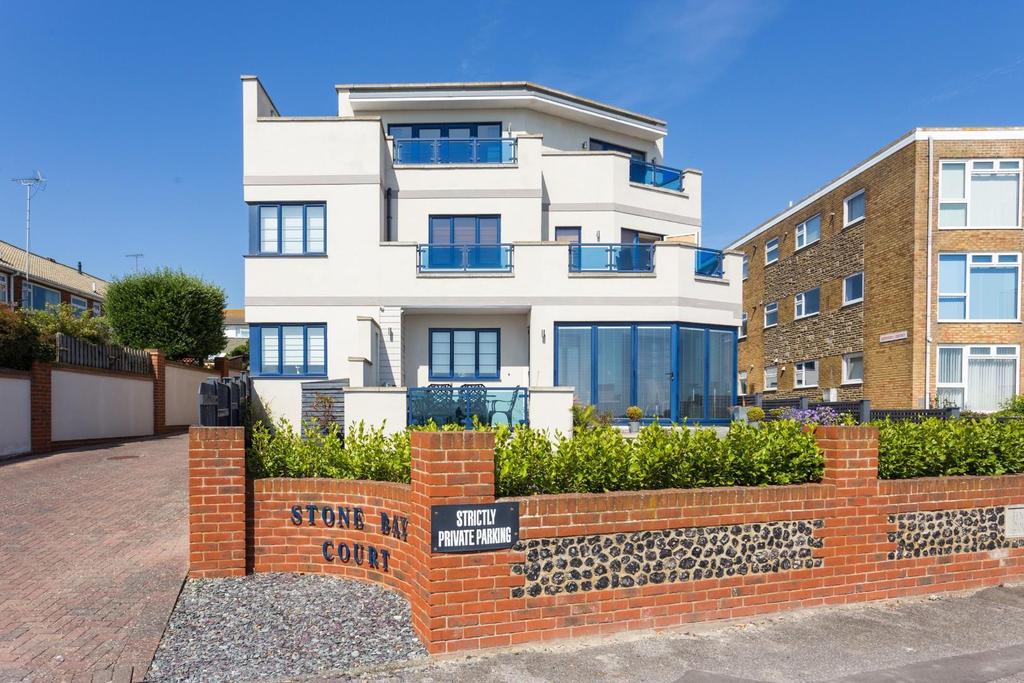 Eastern Esplanade, Broadstairs 2 bed apartment £1,200 pcm (£277 pw)