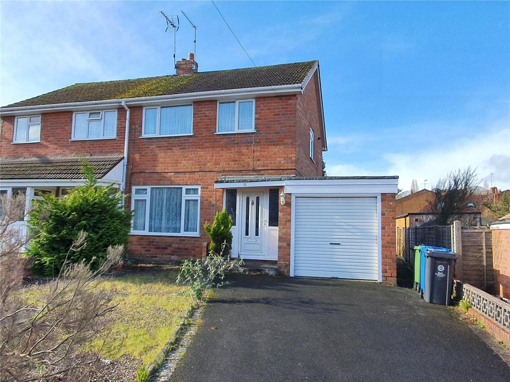 Meddins Close, Kinver, Stourbridge, DY7 2 bed semidetached house £