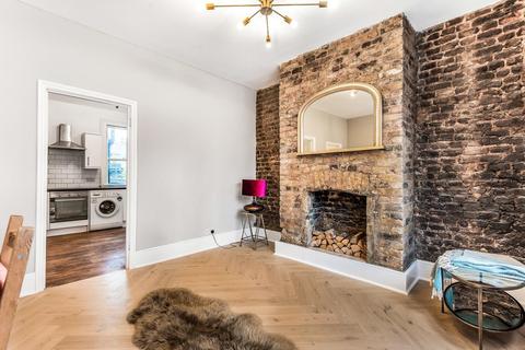 130b Trafalgar Street, London, SE17 2TP