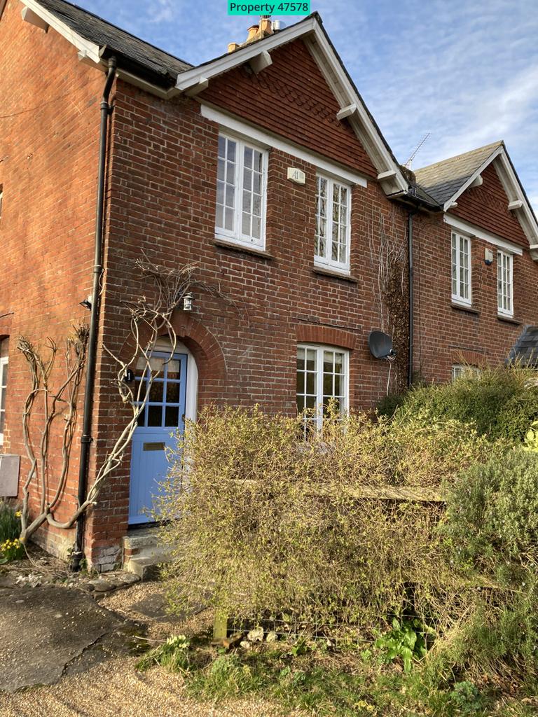 Headbourne Worthy, Winchester, SO23 2 bed semidetached house £1,300