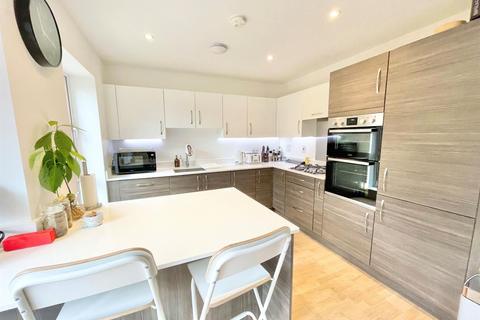 1 Grays Crescent, Newhaven, BN9 9FE