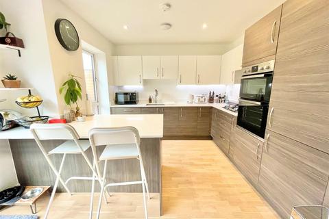 1 Grays Crescent, Newhaven, BN9 9FE