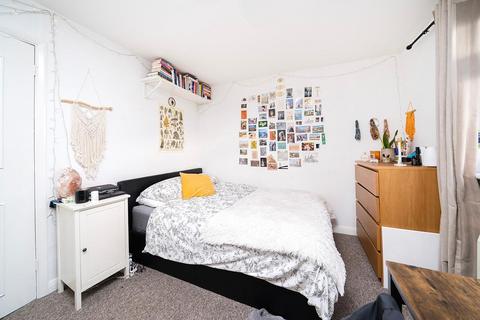 undefined, Over 1000 sq feet