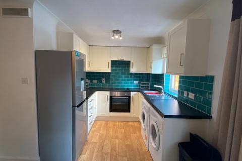 2 bedroom flat to rent, Windsor Mews, Adamsdown Square, Cardiff