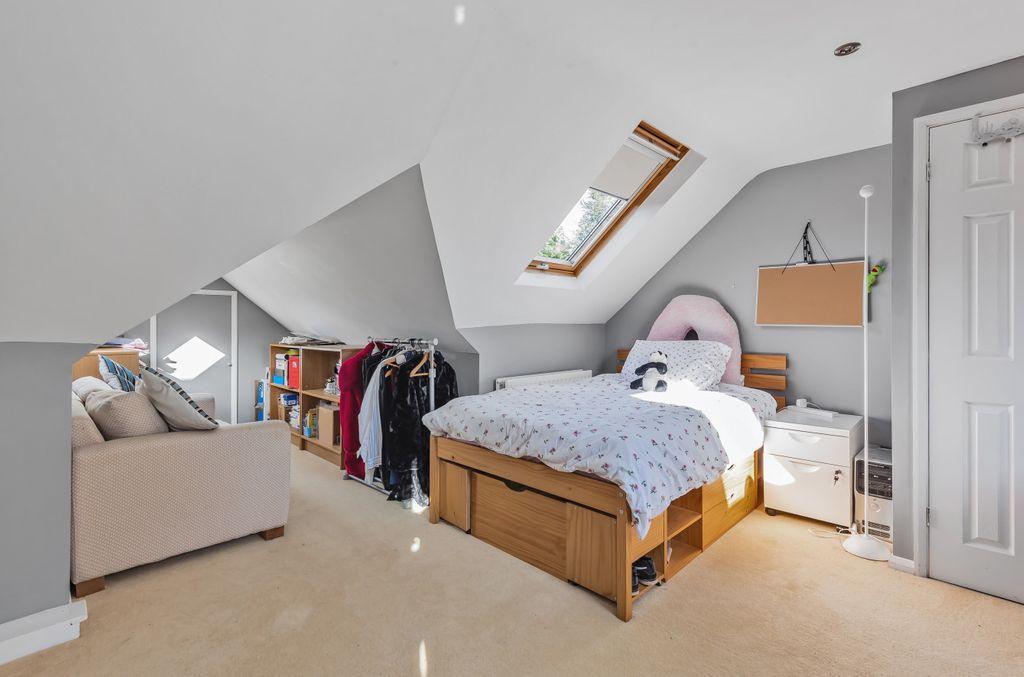 Bedroom 2 (Double)