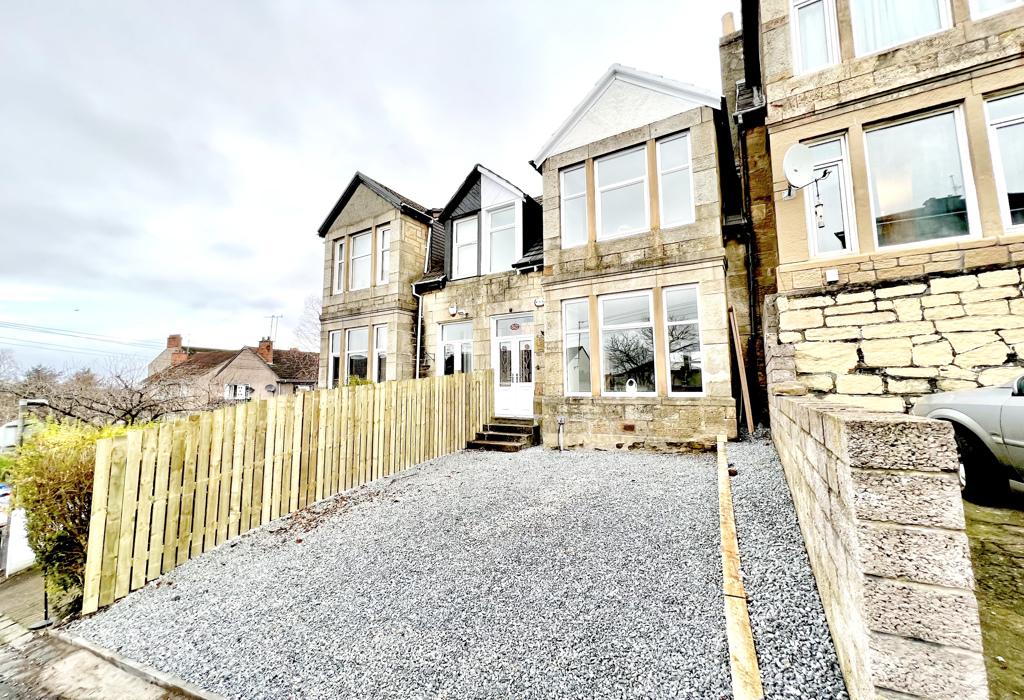 Clincarthill Road, Rutherglen, Glasgow 3 bed terraced house £240,000